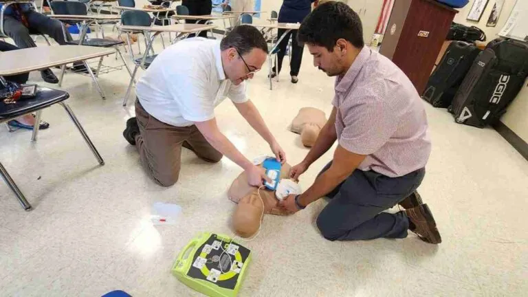 Meeting The New Compliance Requirements: CPR & AED Training for Professionals in Miami