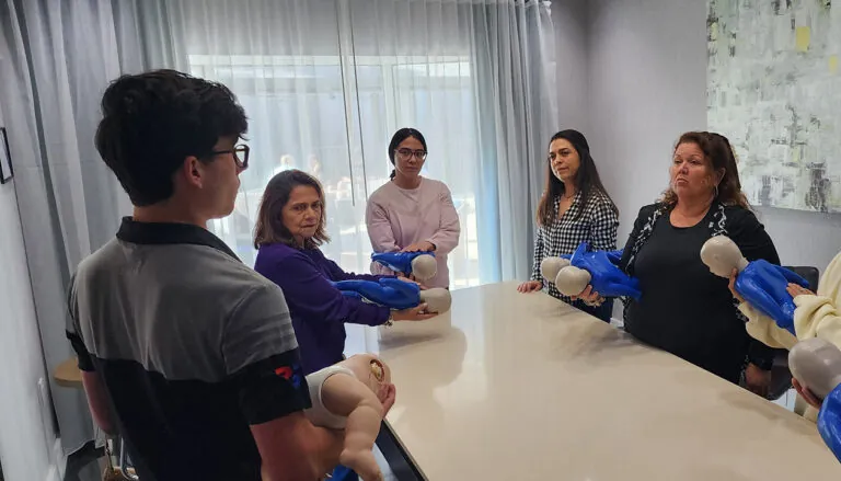 Infant CPR vs Adult CPR: Key Differences Parents Should Know